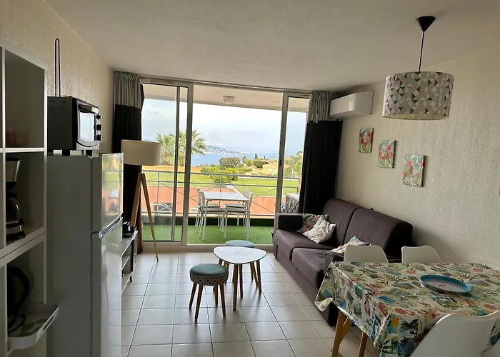 Vue Mer Et Sur La Baie De Cannes Piscine 450M2 Randonnee Vtt Au Pied De L Esterel
