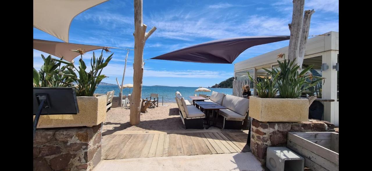 Vue Et Sur La Baie De Cannes Piscine 450m2 Randonnee Vtt Au Pied De L Esterel Theoule-sur-Mer