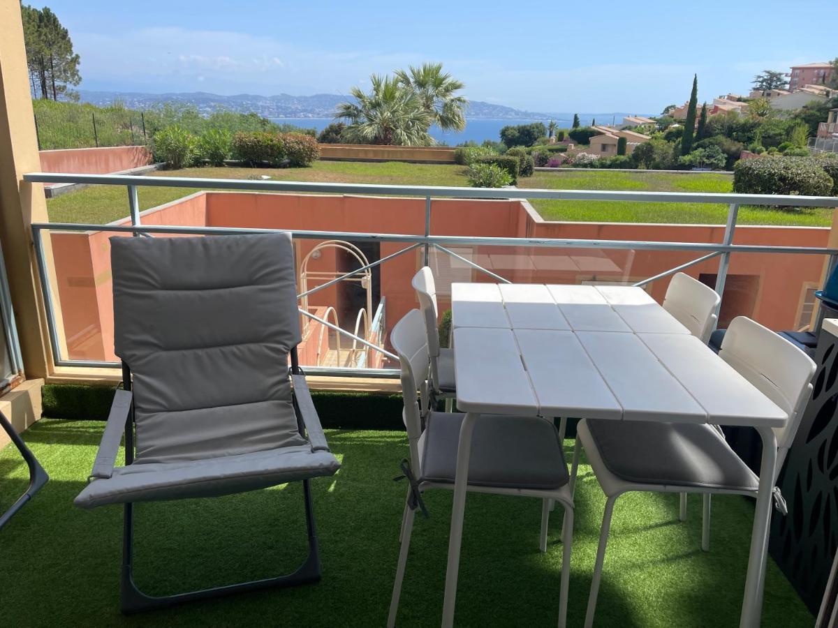 Apartment Vue Et Sur La Baie De Cannes Piscine 450m2 Randonnee Vtt Au Pied De L Esterel Theoule-sur-Mer
