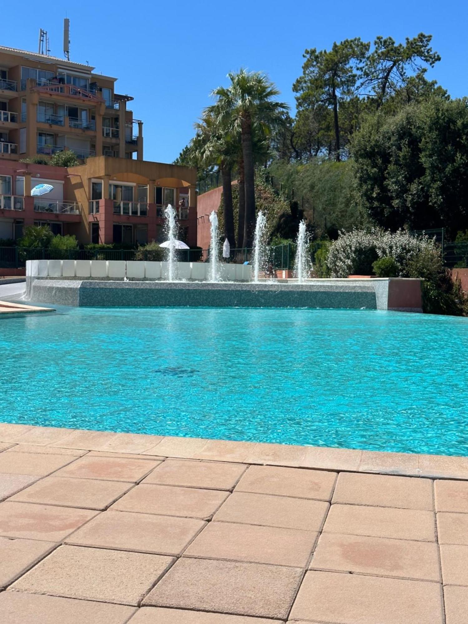 Vue Et Sur La Baie De Cannes Piscine 450m2 Randonnee Vtt Au Pied De L Esterel